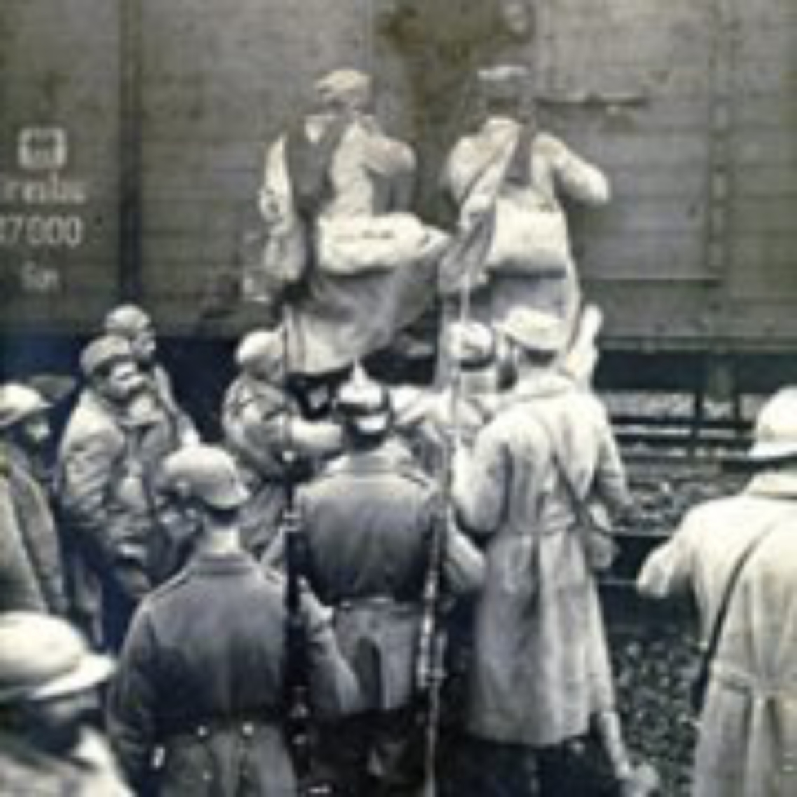 Départ en captivité - https://www.cheminsdememoire.gouv.fr/fr/les-prisonniers-de-guerre-francais-1914-1918