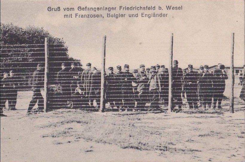 http://www.genealexis.fr/cartes-postales/friedrichfeld.php